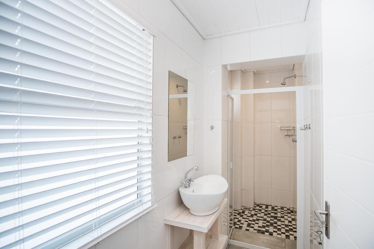Fork West Holiday Apartments Илъндс Бей Екстериор снимка